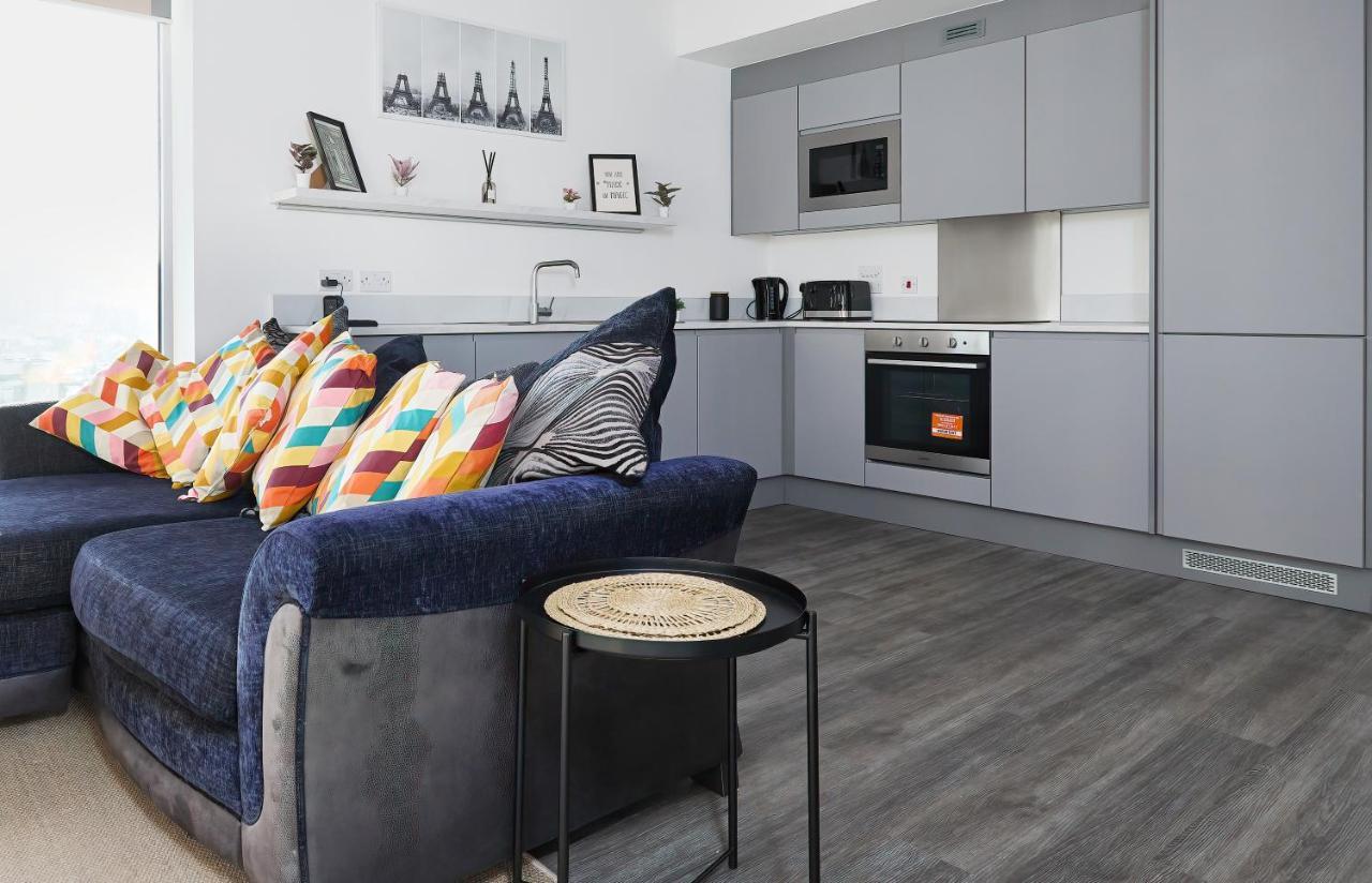 Morden Lovely 3Bedroom Apartment London Abbey Wood Exterior photo