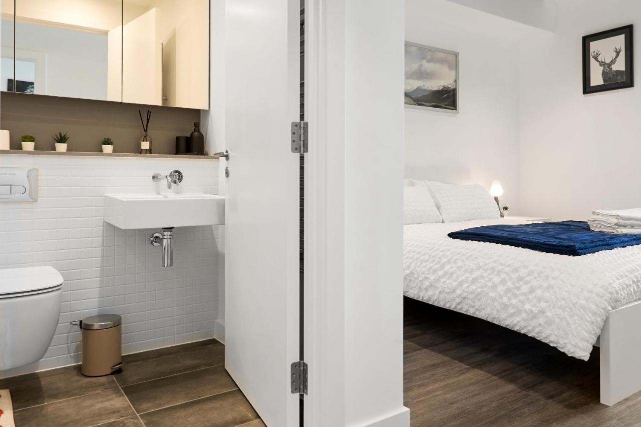 Morden Lovely 3Bedroom Apartment London Abbey Wood Exterior photo